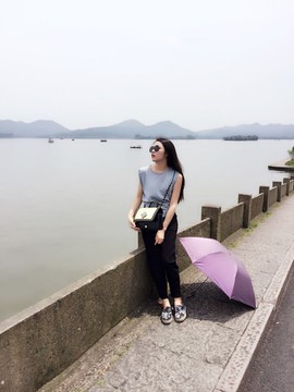 风中的风铃主播照片