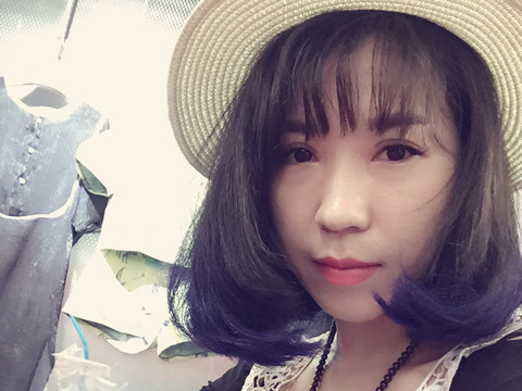 请叫我啊拽！海报