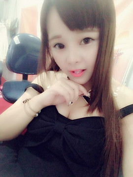 曼宝带病休息中主播照片