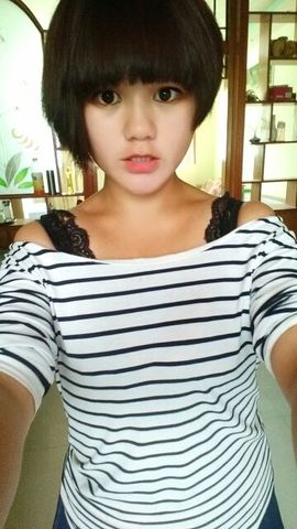 小肚兜《求关注》主播照片