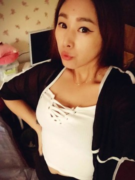人间清醒～主播照片