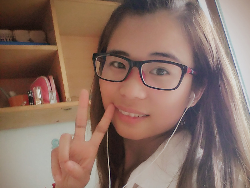 小果汁儿的主播海报