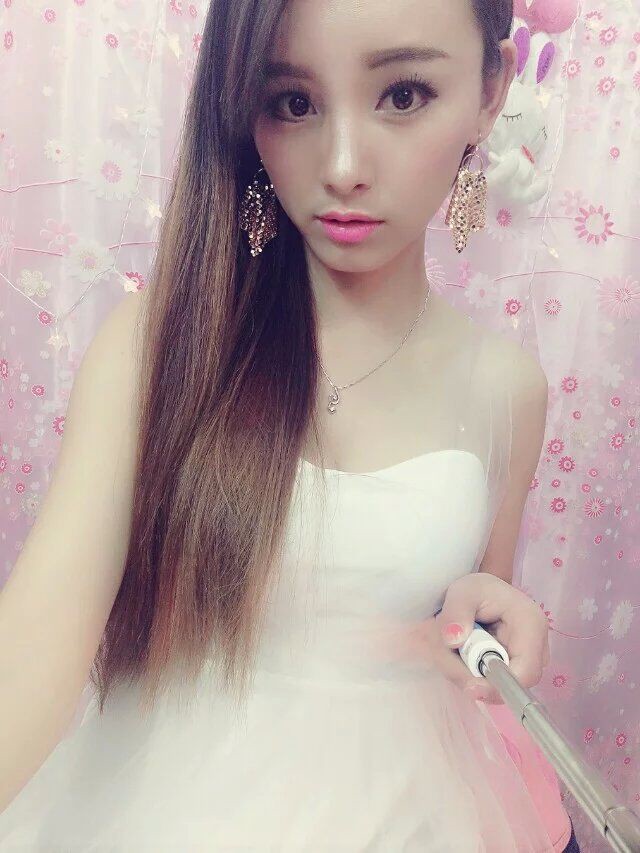 瑶妞考驾照休息的主播照片