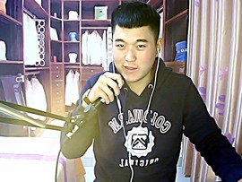 。qis主播照片
