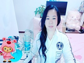 魅力女人唱民歌主播照片