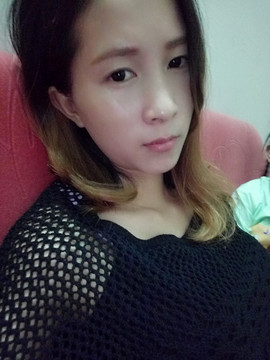 小~C1主播照片