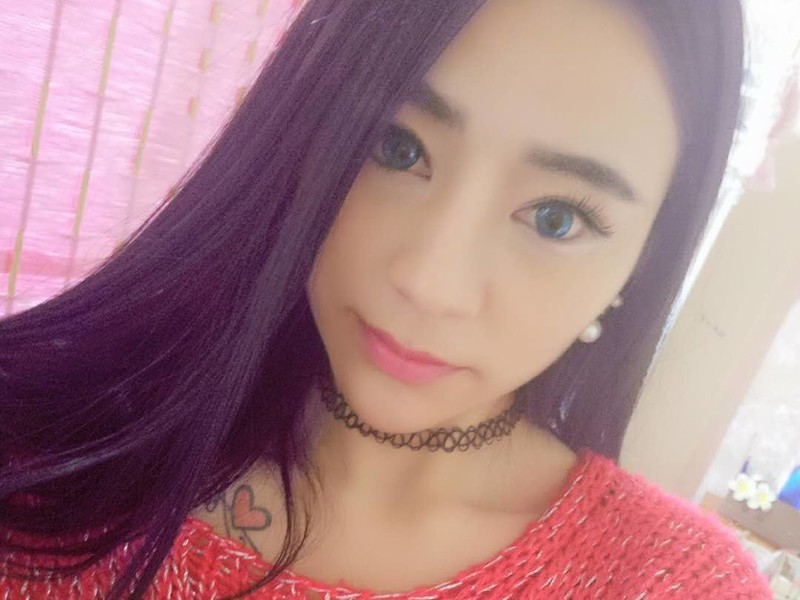 萌小小小美的主播海报