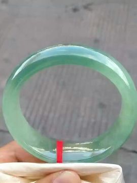 污皇～翠后主播照片