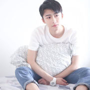 陈逸逸