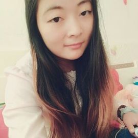 芹芹停播一个月主播照片