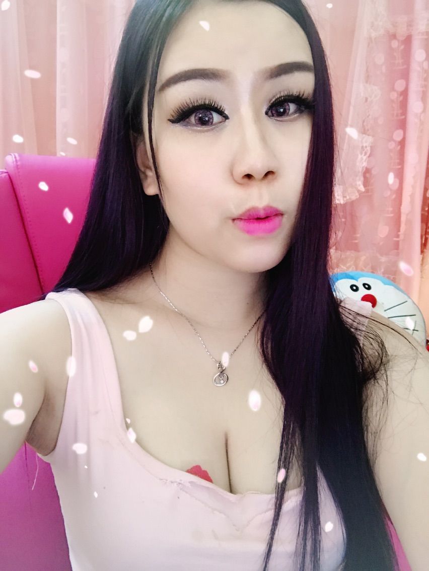 瞳瞳-的主播照片