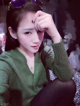 小小凡🎤（8点播）主播照片
