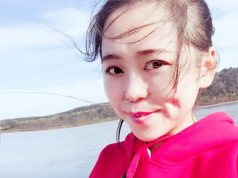 布萨诗艺海报