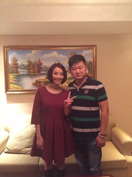 经纪人阿吉主播照片