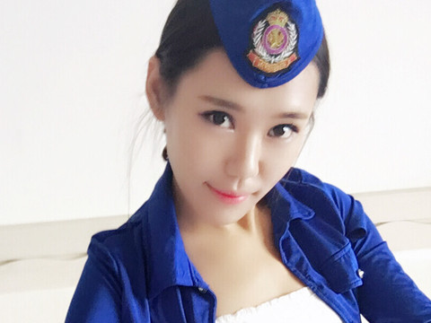 🎀调皮妹妹🎀海报