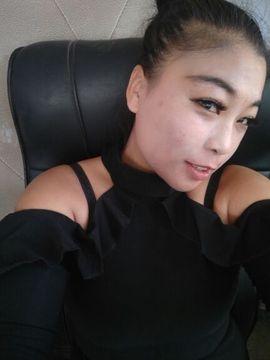 活宝黑妮主播照片