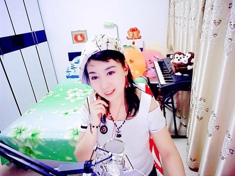 ★╭红鸽子海报