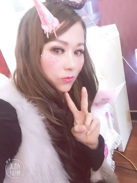 秀心乐主播照片