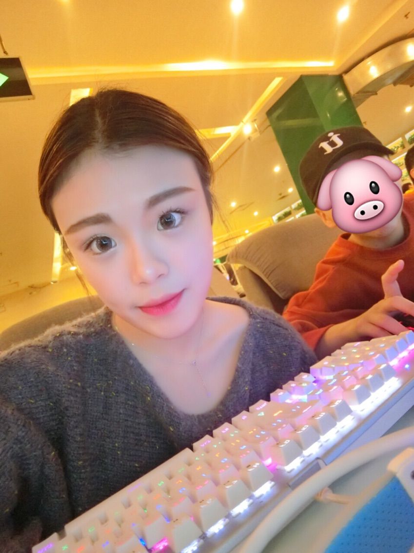 W๑b的主播照片