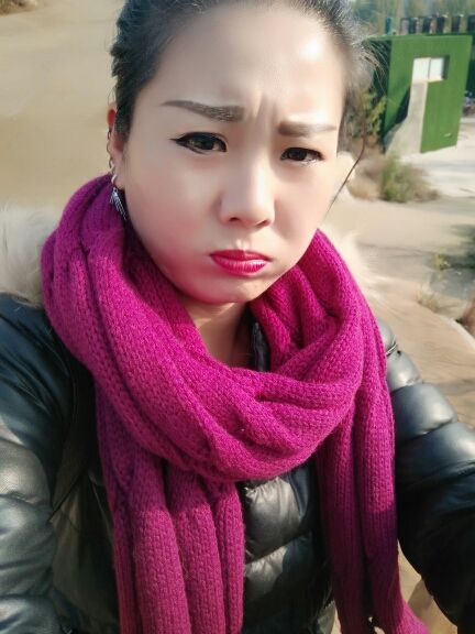 又夏萌宝主播照片