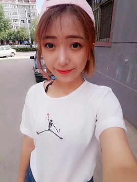 吴刀刀Knife主播照片