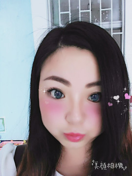 娅娅💭主播照片