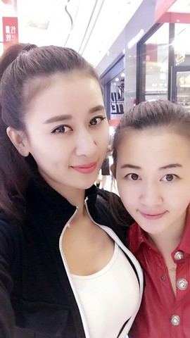 HV丿薇小爷主播照片
