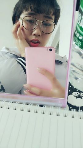 咻～逗主播照片