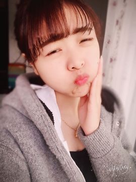 ❁偲偲❁╭☞六月见主播照片