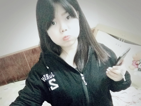小薇薇心海报