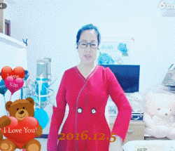 魅力女人唱民歌的图片