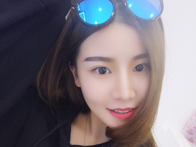 小阿兰的主播海报
