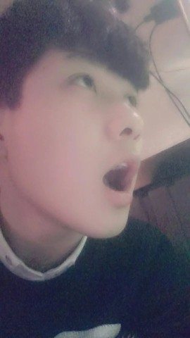 迷嗓虐言主播照片