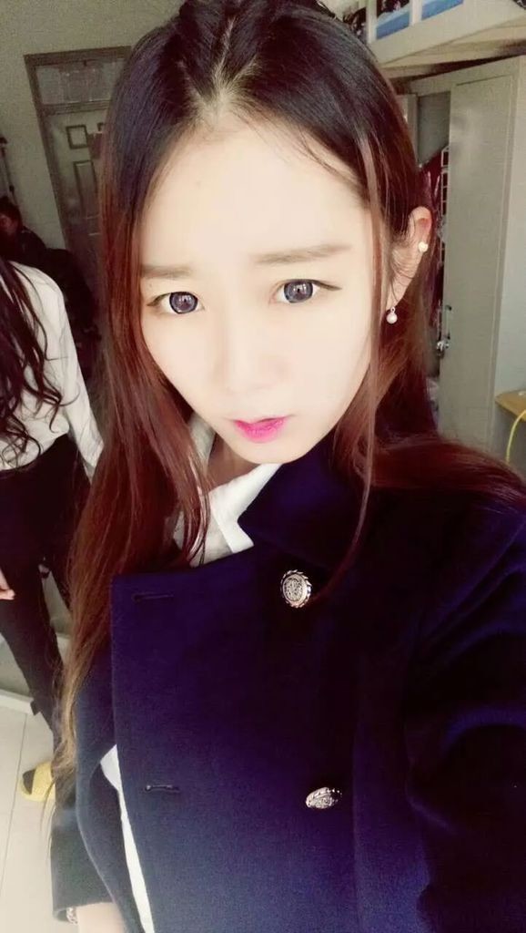 含蓝，上课补下时效的主播照片