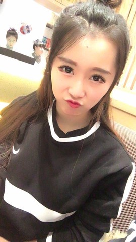 含蓝，上课补下时效主播照片