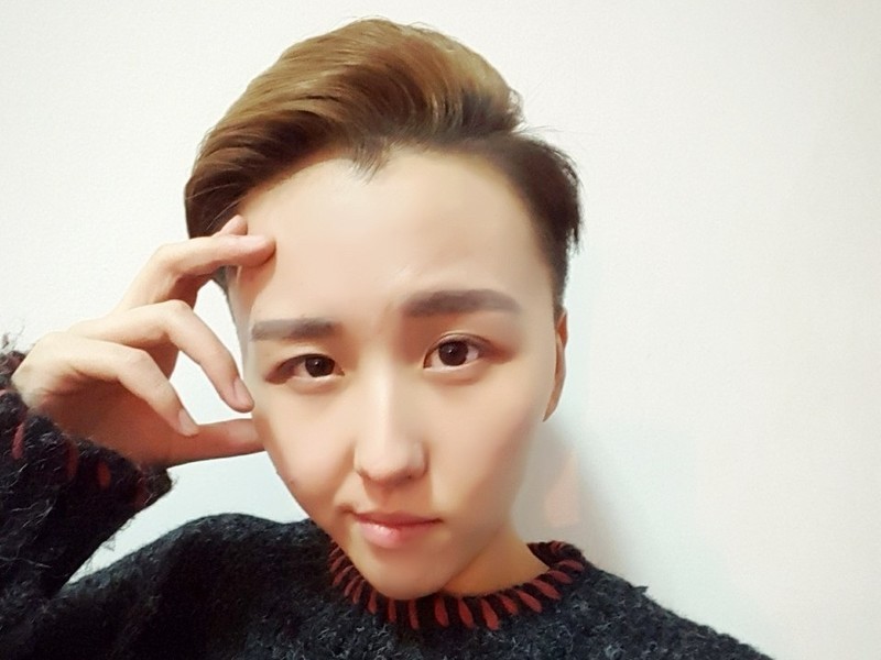 権愈的主播海报