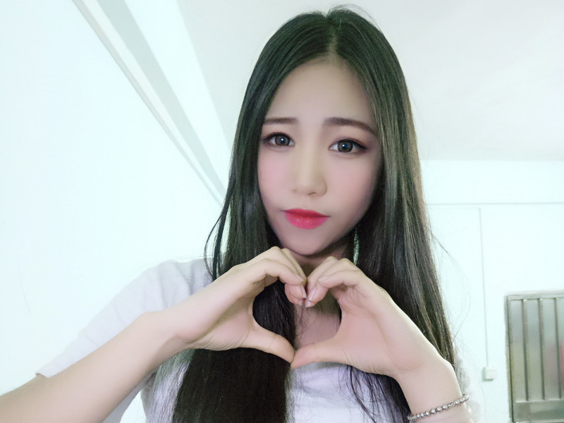 🌸桃大大的主播海报