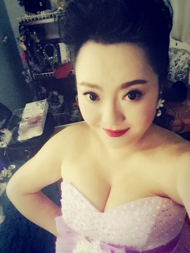 ♋吃土中的潘潘♋主播照片