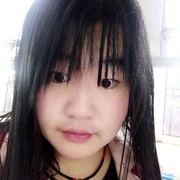 丑的哭女孩
