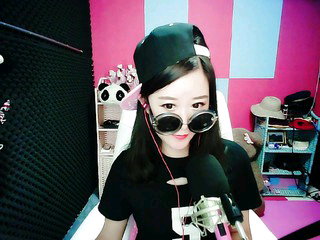 一个打渔的的主播照片