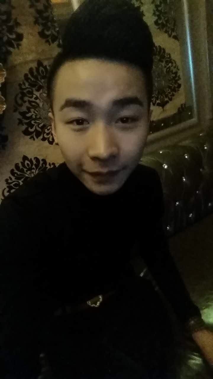 小菲哥??的主播照片