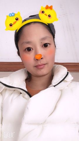 江苏吃货琦琦主播照片