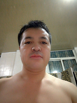 龙氏军团mc.小黑龙主播照片