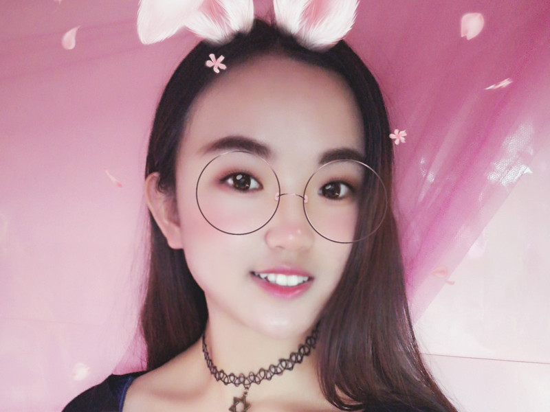 专吃🐰的胡萝卜的主播海报