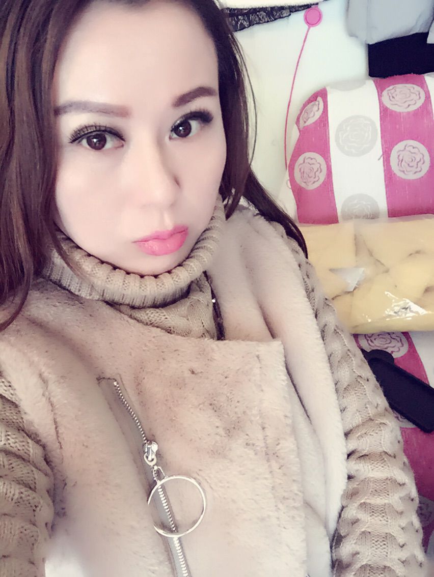 秀心乐主播照片