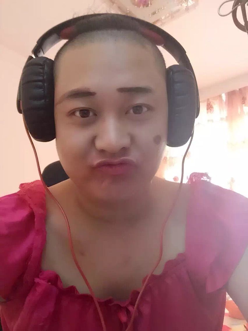 97.1111的主播照片