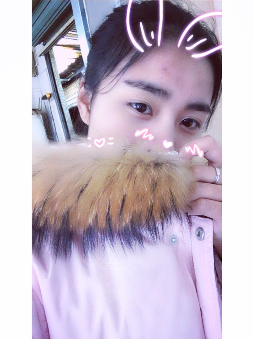 进来的宝宝们点点关注的主播照片