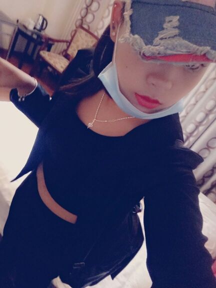 😘艳宝宝💋的主播照片