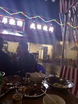 YE，浮沉主播照片