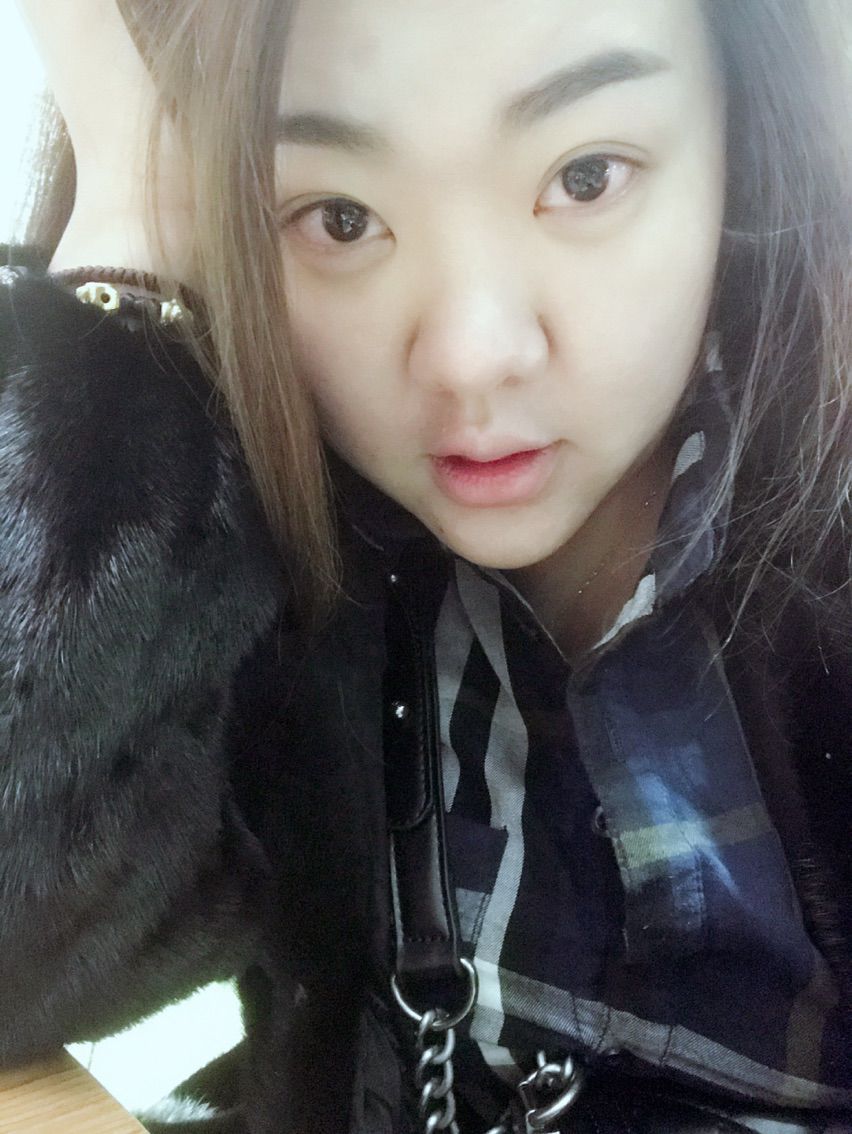 不粘人的小妖精的主播照片